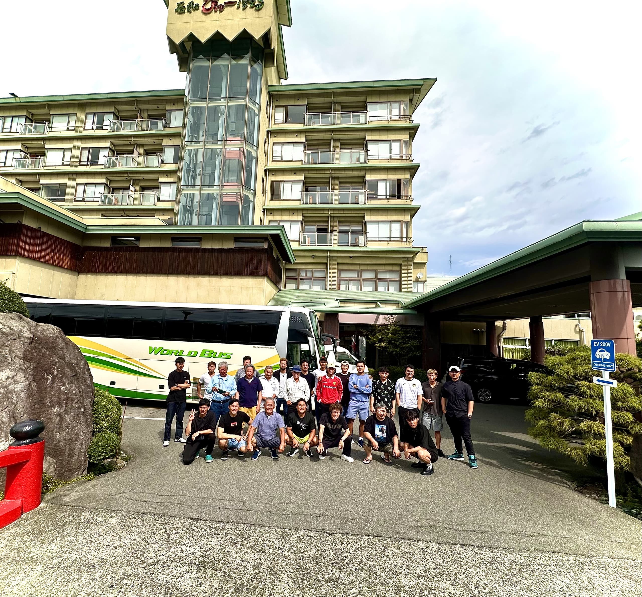 db4a9d7a-edc6-4631-a1b8-b4e2e315263e.jpg